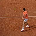 Novak je spreman kao zapeta puška! Pogledajte fotografije pred četvrtfinale Rolan Garosa! Idealni uslovi..Očekuje nas…