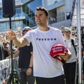 Ubijen Trampov saradnik! Čarli Kirk pogođen u vrat dok je držao govor među studentima, predsednik Amerike objavio tužne vesti…