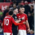 Everton "šokirao" Palas u 93. minutu - Milenković i Forest u problemima VIDEO