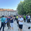 Na studentski skup u Aran]elovcu došli predsednik Opštine i aktivisti SNS-a (VIDEO)