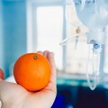 Vitamin C i rak - da li je jedan nobelovac bio u pravu? Pola veka kasnije nauka otkriva da li je bio opravdan podsmeh njegovoj…