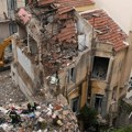 Stravična eksplozija sravnila zgradu nadomak Akropolja: pronađena tela 6 žrtava, sumnja se da je ovo uzrok tragedije
