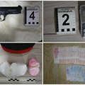 Za pojasom imao pištolj sa sedam metaka u okviru i kokain: Uhapšen Nišlija, u stanu pronađeno oružje i novac FOTO