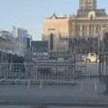 Autobusi sa pristalicam SNS danas stižu u Novi Sad, otkriveno gde će biti parkirani: Naprednjaci stižu i vozom na miting, nema…
