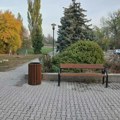 Grad Zaječar donirao nove klupe i kante za Zdravstveni centar