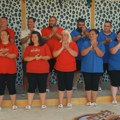 Nakon što su imali priliku da zagrle svoje porodice, takmičari "Najvećeg gubitnika" se suočavaju sa novim izazovima…