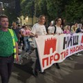 Završen protest u Nišu, učesnici poručili: Jedino ujedinjeni možemo da srušimo režim i oslobodimo se „nakradnjačke…