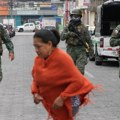 Председник мобилисао војску након упада отмичара у програм уживо: Хаос у Еквадору