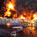 Haos u Varšavi Požar u velikom tržnom centru gori 1.400 prodavnica (video)