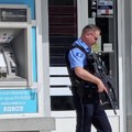 Kurtijev teror opet na delu: Policajci naoružani do zuba upali u ekspoziture Poštanske štedionice (video)