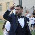 Дарко Лазић пева на лажној свадби, улаз се плаћа 70 евра! Јавност шокирана: "Људи превише живе лажне животе"