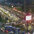 (Foto) Saobraćajni kolaps u Beogradu na auto-putu vozila mile u oba smera više od 9 km: Najkritičnija ova tačka u gradu