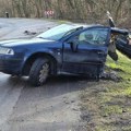 Automobil sa srspkim tablicama učestvovao u jezivom sudaru u Hrvatskoj: Unutra bili muškarac i dete, vozilo prepolovljeno…