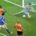 Strašne „lale procvetale“ – Holandija pregazila Švedsku