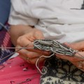 Ljudi se masovnoj vraćaju hobijima svojih baka: Pojavio se ceo novi trend, evo zašto ga svi obožavaju