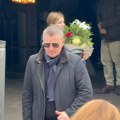 Nedeljko Bajić Baja godinama izbegavao da se pojavi u javnosti: Utučen prima saučešća na sahrani, krije lice