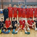 Odbojkaški klub Proleter ponovo donosi lepe vesti. Kadeti osvojili turnir u Somboru! Sombor - OK "Proleter" Trener: Zoran…