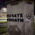 „Nećete kopati“: Širom Loznice osvanule poruke uoči dolaska državnog vrha