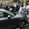 „Vozači koji gaze demonstrante nisu slučajni prolaznici“: Božo Prelević za Nedeljnik