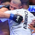 Strašni Hamzat Čimaev! Čečen brutalno izdominirao Du Plesija i osvojio titulu u UFC!