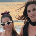 Marija Karan sa bogatom srpkinjom minićima, izbacile dekolte: Ivana se udala za osnivača Gugla i postala milionerka: A sada sa…