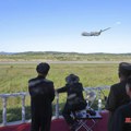 I Severna Koreja organizuje vojnu paradu