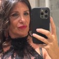 Čipka preko grudi i tetovaža zmije: Udovica Siniše Mihajlovića u izazovnom izdanju: Stavila crveni karmin i pući se u kameru…