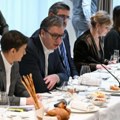Vučić se sastao sa ambasadorima zemalja EU: Srbija ostaje posvećena dijalogu, stabilnosti i odgovornom pristupu (foto)