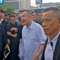 Izašao iz zatvora, pa dočekan krao kralj: Bišvi premijer Tajlanda ovakav izlazak sa robije nikada neće zaboraviti (video)
