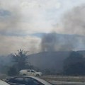 U naselju Vinik u Nišu zapalilo se nisko rastinje