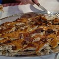 Novi cenovnici šokirali goste srpskih kafana: Omiljeni obrok mnogih poskupeo više nego tradicionalno pečenje