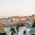 Hrvatska: U državnoj upravi moći će da rade stranci i penzioneri