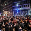 „Vučić zna da su izbori pokradeni“: Protest „Srbije protiv nasilja“ završen ispred RTS-a