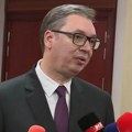 Vučić iz Skoplja: "Penzije će za 14 dana biti uvećane za 14,8 odsto" (foto)