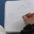 Profesore matematike menjaju studenti, ali je i njih sve teže naći – niske plate i status odbijaju mlade