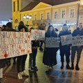 Sa protesta srednjoškolaca poručeno: Bajke ne mogu da promene svet, ali oni koji ih čitaju mogu (FOTO i VIDEO)