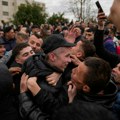 Oko 1.000 ljudi protestovalo u Tel Avivu optužujući vladu da je napustila taoce (foto)