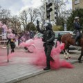 Haos na protestu u Nemačkoj: Sukobili se demonstranti, policija hapsila VIDEO