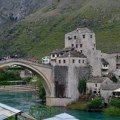 Kineza nikada nisu našli, Australijanac ostao paralizovan: Skok turiste u Mostaru podsetio na jezive tragedije