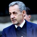 Policija čuva Sarkozija u zatvoru
