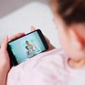 Previše vremena pred ekranom može oštetiti dečje srce i metabolizam
