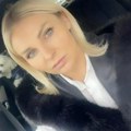 Родила три лепотице, а нико јој не верује колико има година! Мајка Џејле Рамовић слави рођендан, изгледом оборила све с ногу…