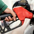 Benzin pojeftinio, cena evrodizela nepromenjena