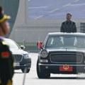 Si Đinping se vozio automobilom otpornim na metke i hemijsko oružje: 3 tone luksuza i 400 konja, košta "samo" 600.000€