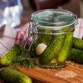 Napravite sami zimnicu! Evo recepta za kisele krastavce bez konzervansa, a da je brzo, lako i savršeno