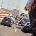 Ne mogu da se probiju kroz gužvu: Vatrogasci apeluju! Kada vidite rotaciju ili čujete sirenu, pomerite auto.