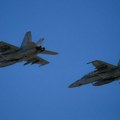 Drama u komšiluku, NATO članica digla dva F-18: Napad izazvao tri uzbune na granici, građani hitno upozoreni