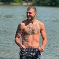 Veljko Ražnatović napravio raj u Titelu! Podigao privatni hipodrom, kupio konje, a jedan detalj na štali posebno privlači…