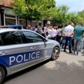 Pripadnici Kosovske policije ubacili se među okupljene Srbe u Zvečanu