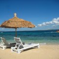 Ležaljke na plažama u Crnoj Gori besplatne posle 17h